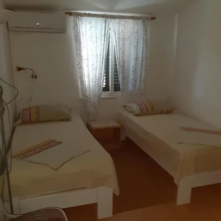 With Parking Space Orebic, Peljesac - 10096 Apartamento Orebić